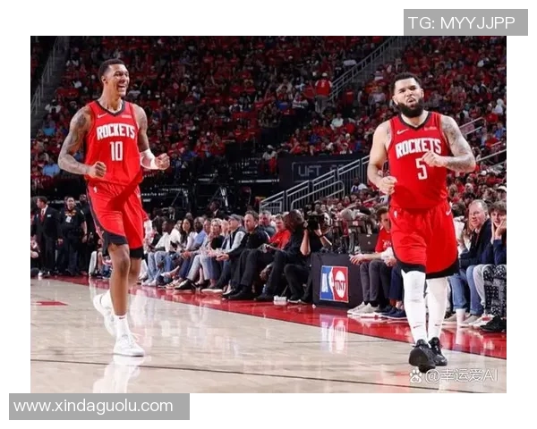 2012年NBA火箭与活塞激战回顾精彩瞬间与球员表现分析