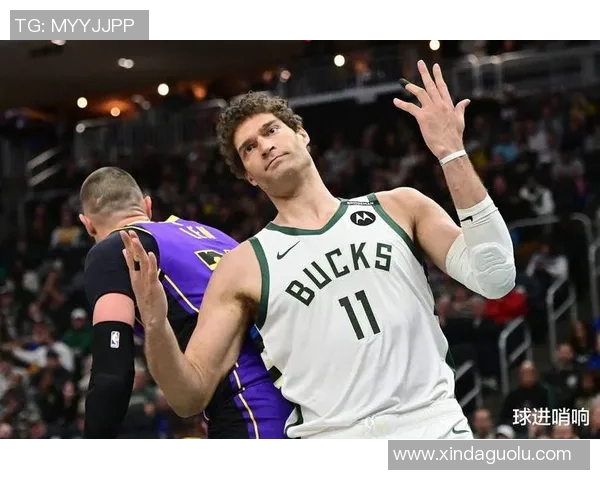 布鲁克洛佩斯：从篮球新星到NBA顶级中锋的传奇之路