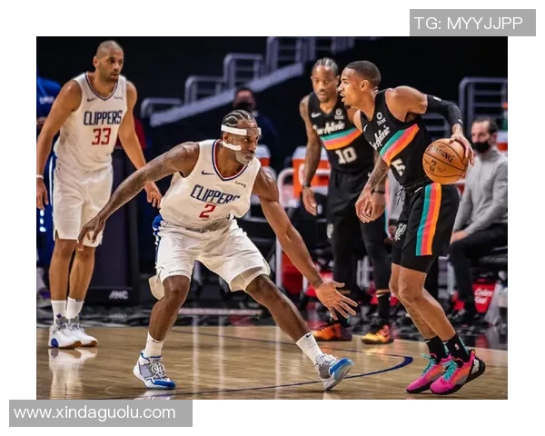 2015季后赛快船与马刺的激烈对决回顾与分析 2015季后赛快船与马刺的激烈对决回顾与分析