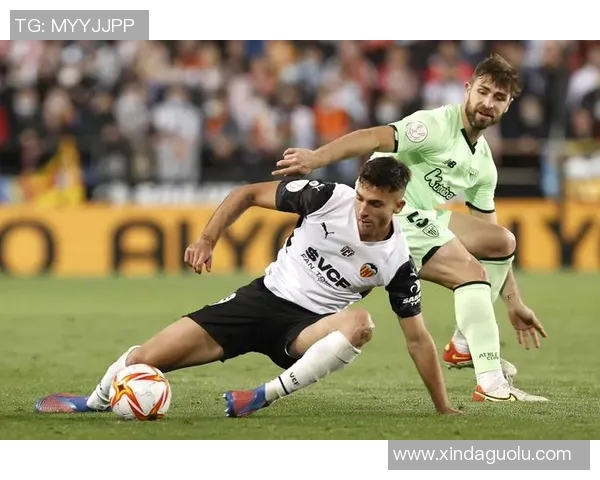 巴伦西亚主场迎战格拉那达双方争夺西甲宝贵积分之战