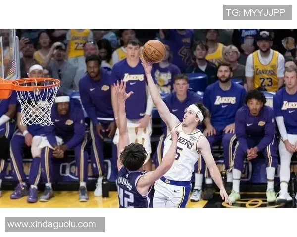 湖人对决国王精彩回顾12月31日比赛亮点与精彩瞬间分析