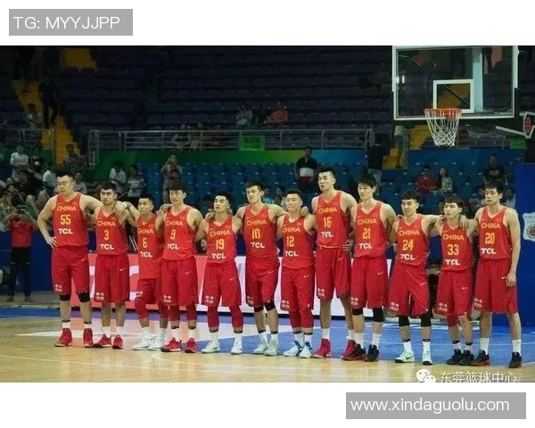 中国红队篮球迎战新西兰队全力争胜展现实力与团队精神