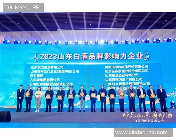 加莱诺的艺术魅力与文化影响力探讨:从创作到社会反响的全景分析 加莱诺的艺术魅力与文化影响力探讨:从创作到社会反响的全景分析