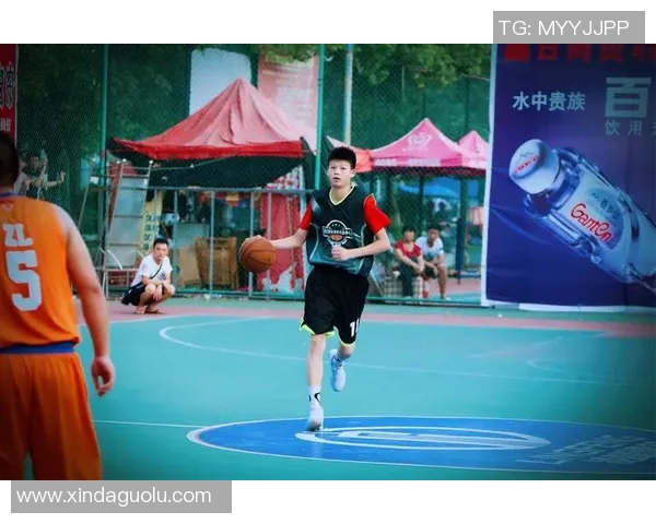 阳江篮球明星的崛起与奋斗历程揭秘，激励年轻球员追逐梦想